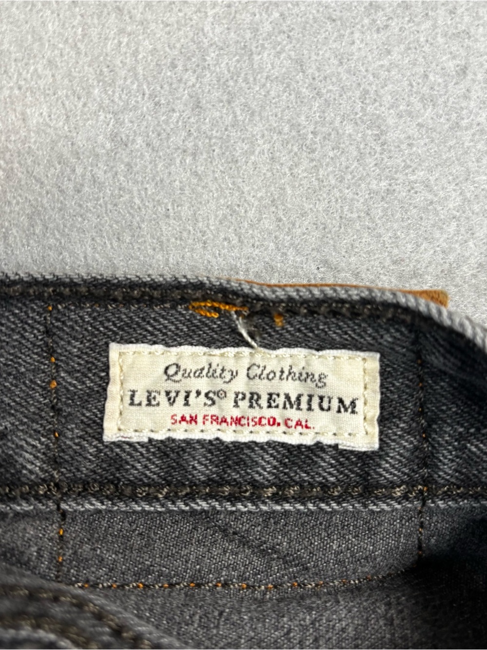 Levi’s 501 Washed Black Denim Cutoff Button Fly Shorts - Picture 7 of 8